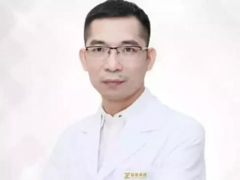 杨忠